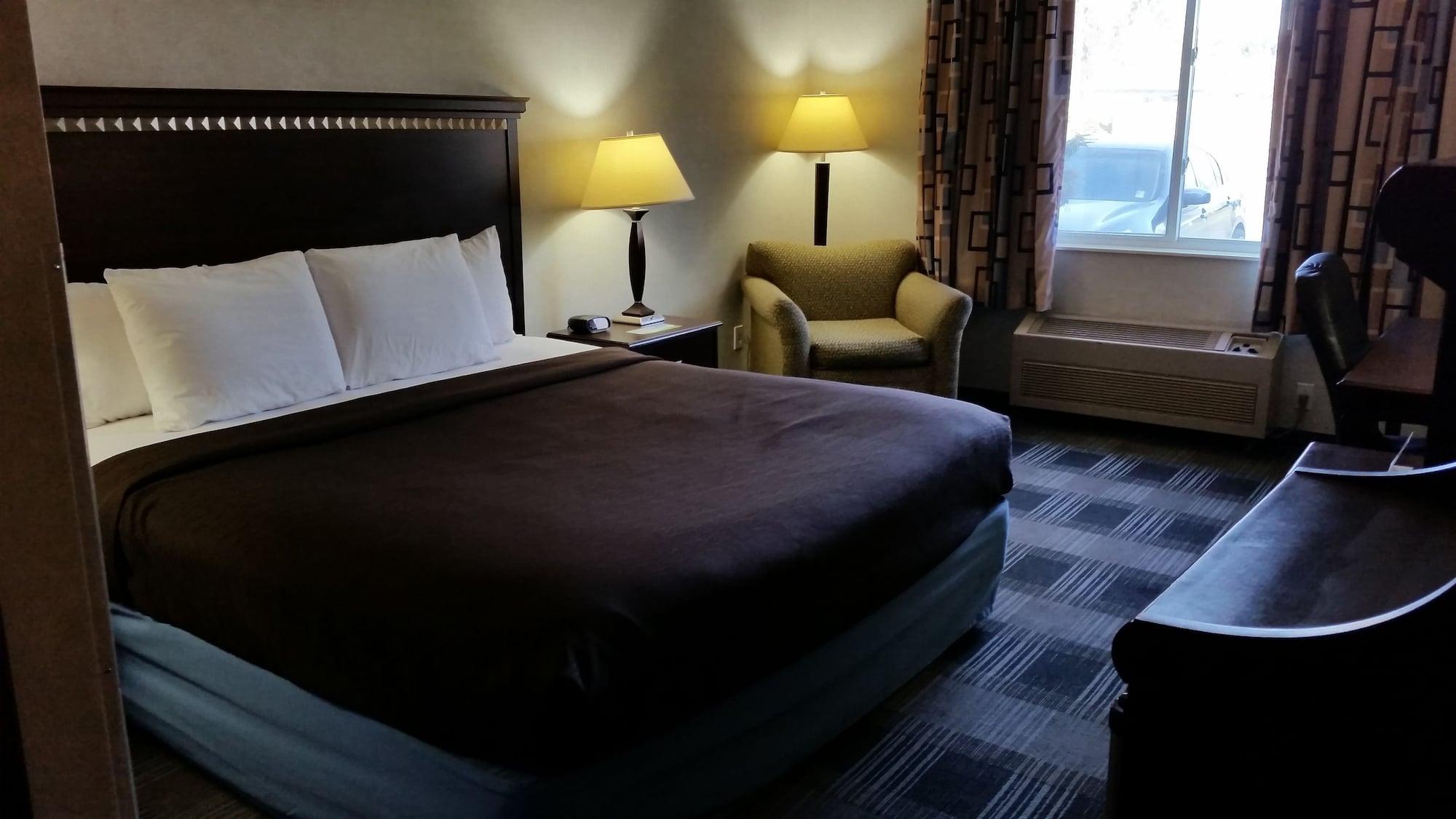 Days & By Wyndham Vancouver