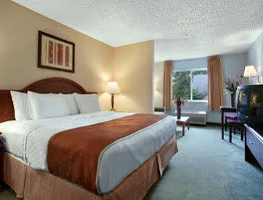 Days & By Wyndham Hotel 2*