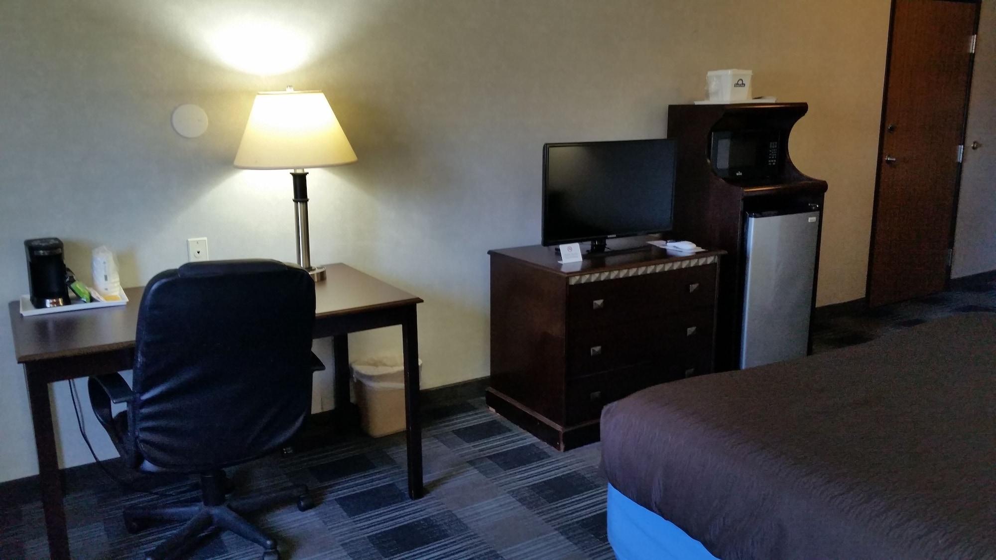 Days & By Wyndham Hotel 2*